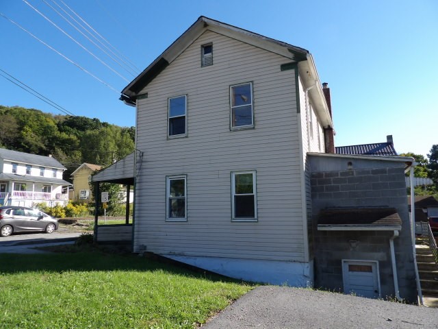 124 Mill Street — photo 2