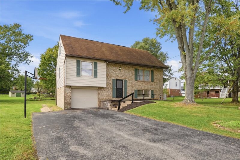 102 Farmington Dr — photo 2