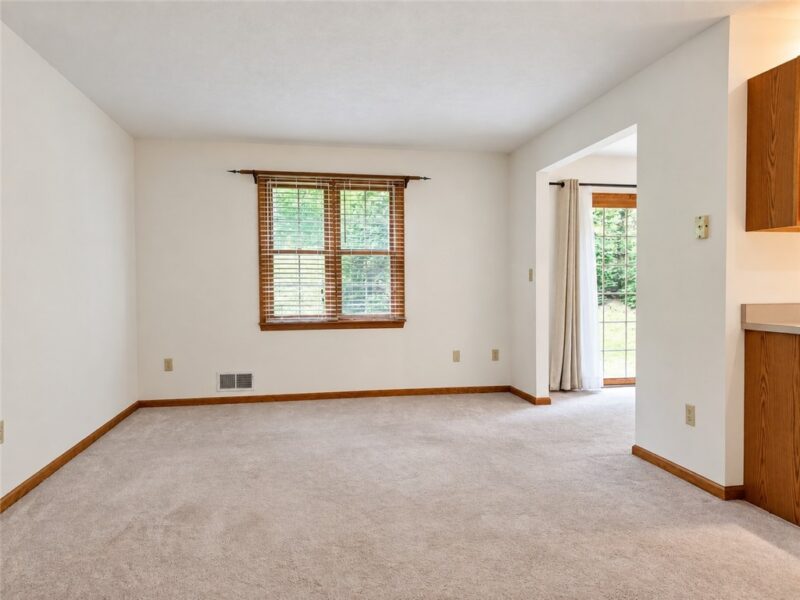 121 Windy Drive — photo 6