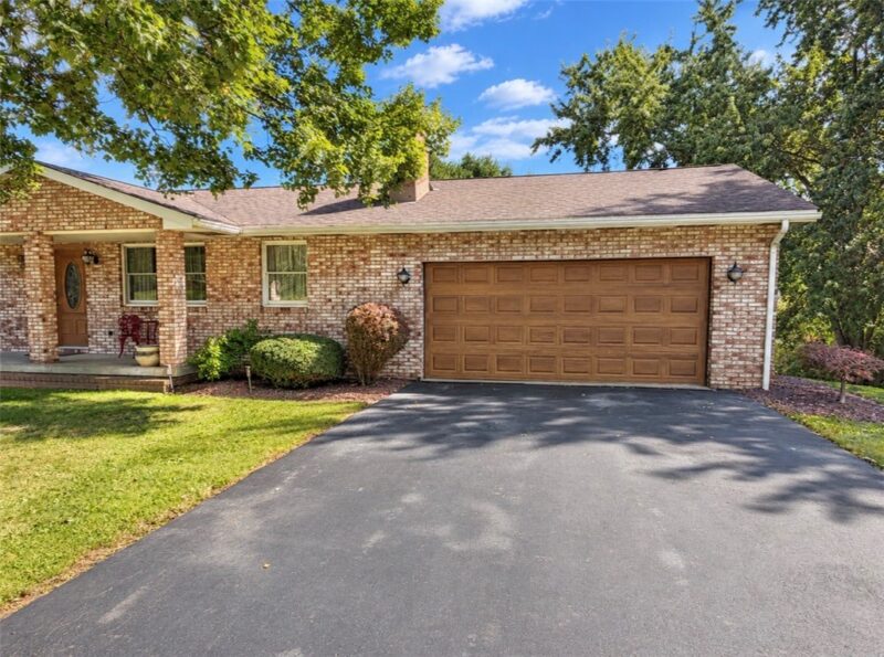 2924 Glenda Dr — photo 3