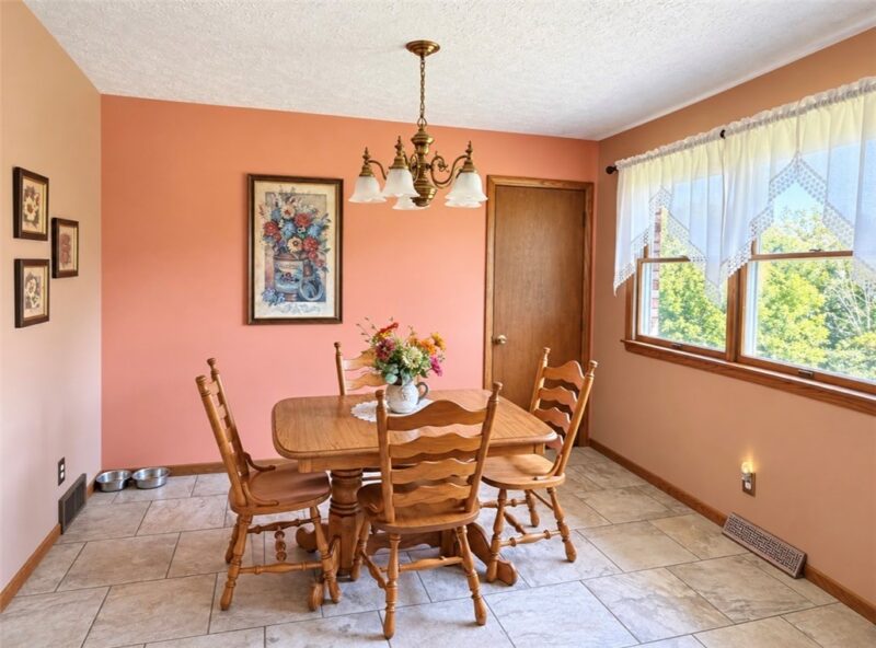 2924 Glenda Dr — photo 8