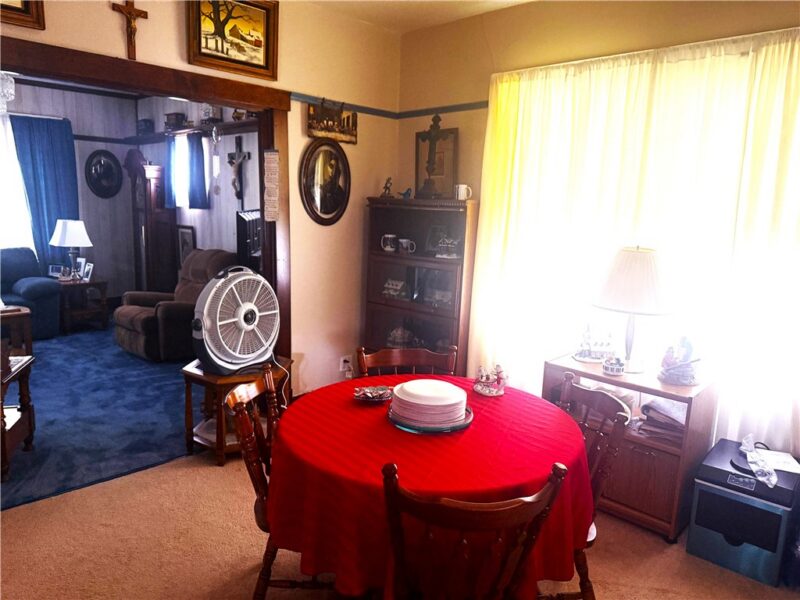 1339 Burrell Ave — photo 3