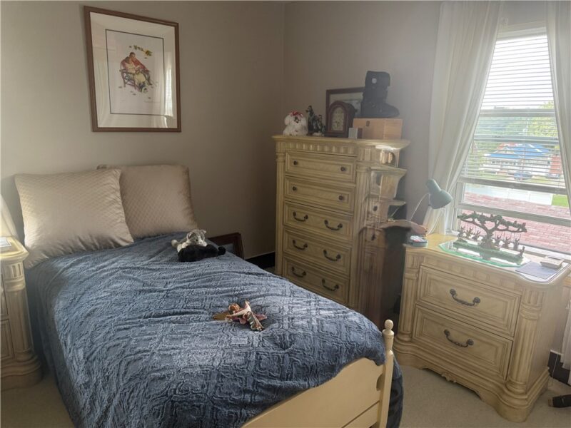 1339 Burrell Ave — photo 7