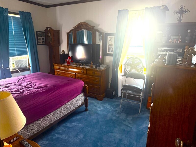 1339 Burrell Ave — photo 8