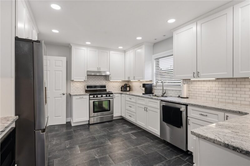 3298 Harvard St — photo 7