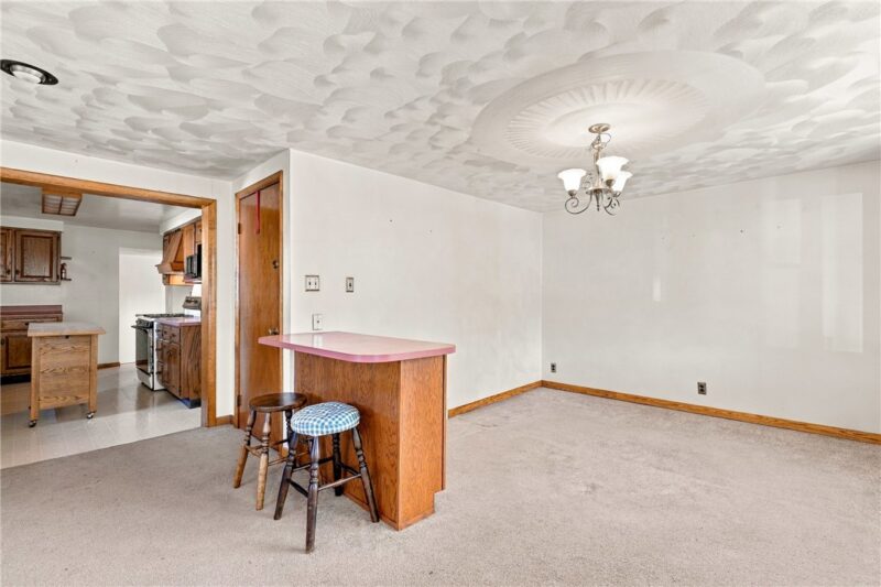 210 Edwards St — photo 8