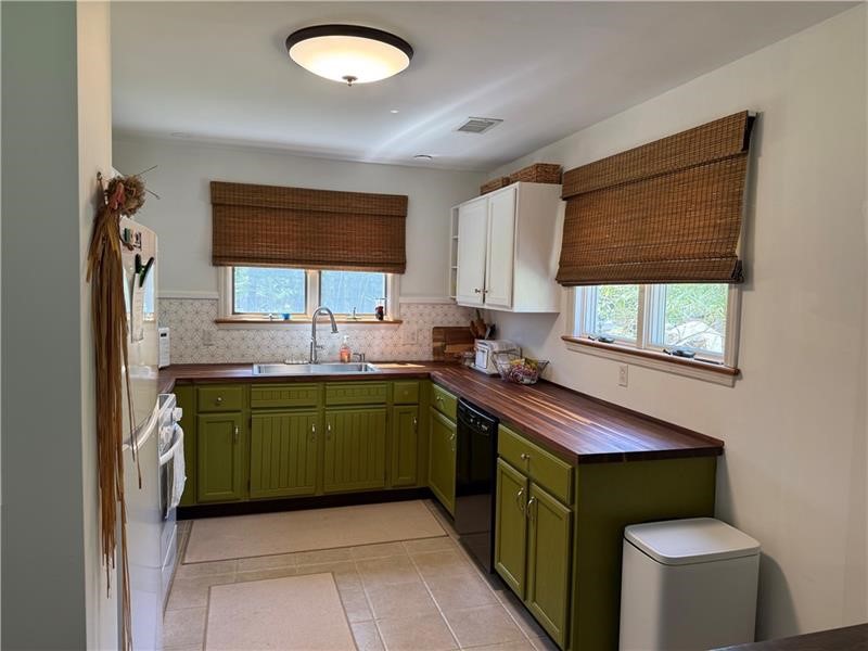 147 Fetterman Lane — photo 3