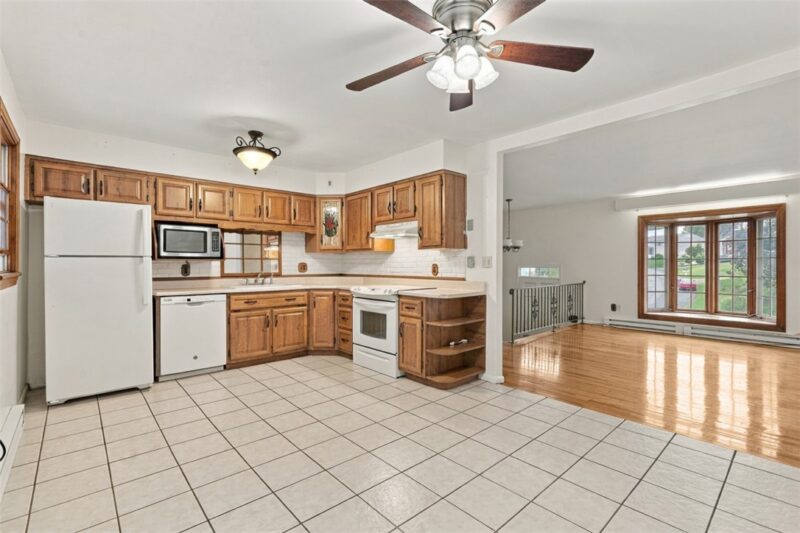710 Butterfield Drive — photo 4