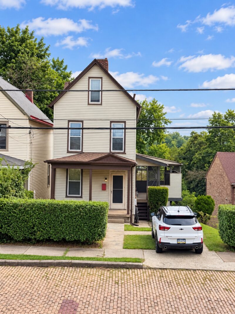 1424 Summit STREET — photo 7