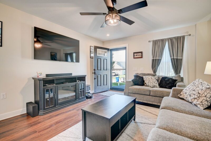 272 Smith LANE — photo 4