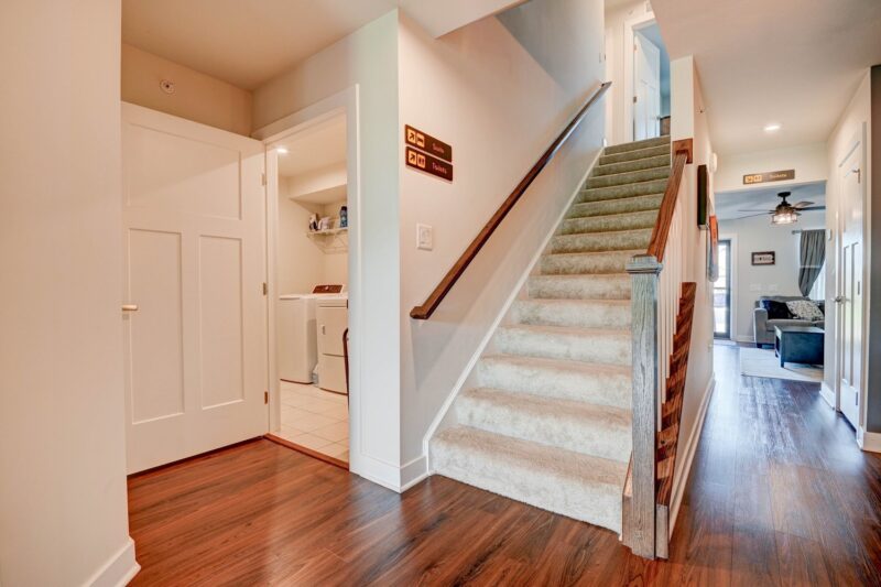 272 Smith LANE — photo 8