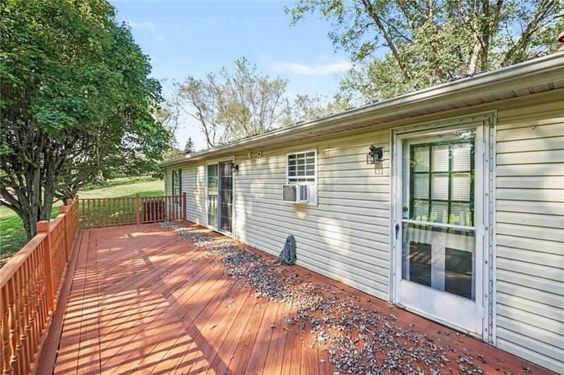 717 Mallard Dr — photo 5
