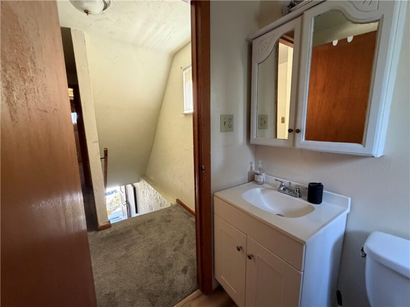 2928 1/2 Elroy Ave — photo 8