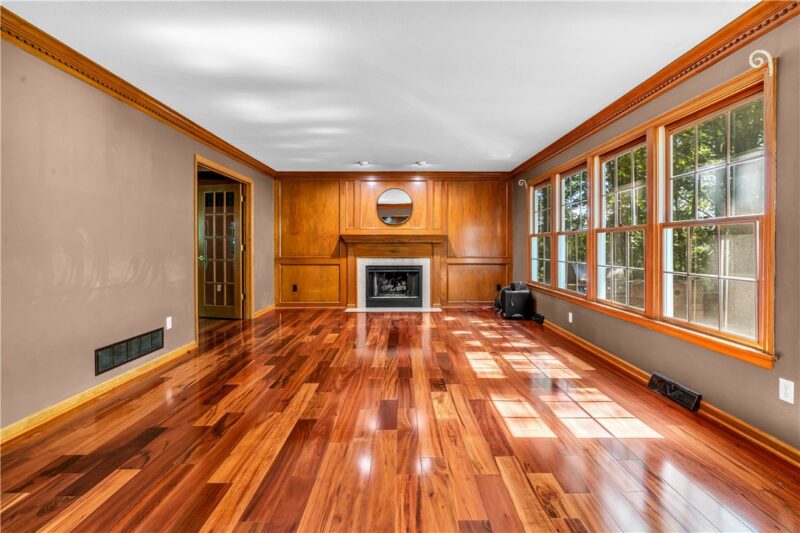 102 Timberlee Drive — photo 4