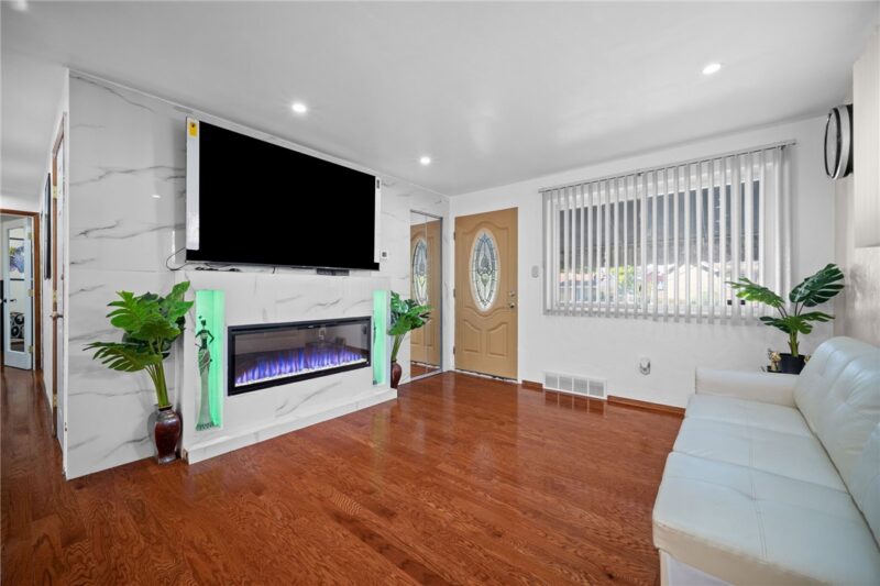 124 Broadcrest Dr — photo 3