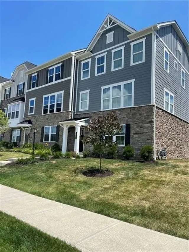 1052 Adair Ave — photo 1