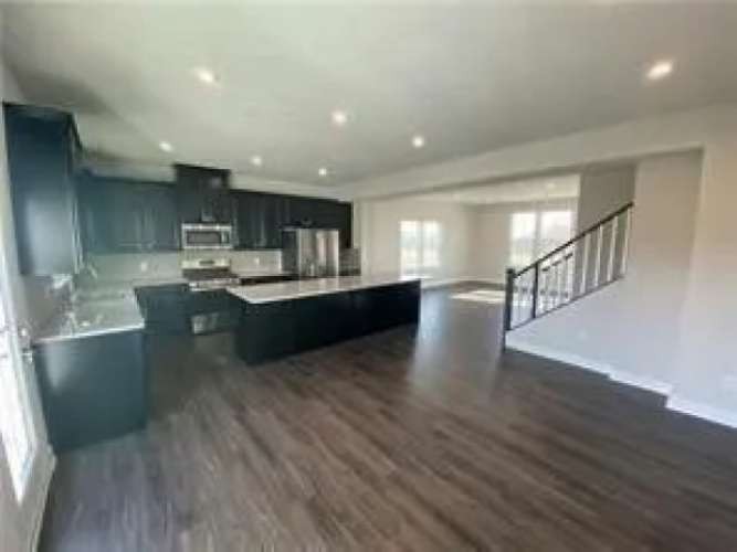 1052 Adair Ave — photo 4