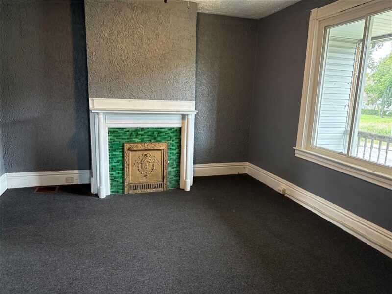 1703 Bailie Ave — photo 2