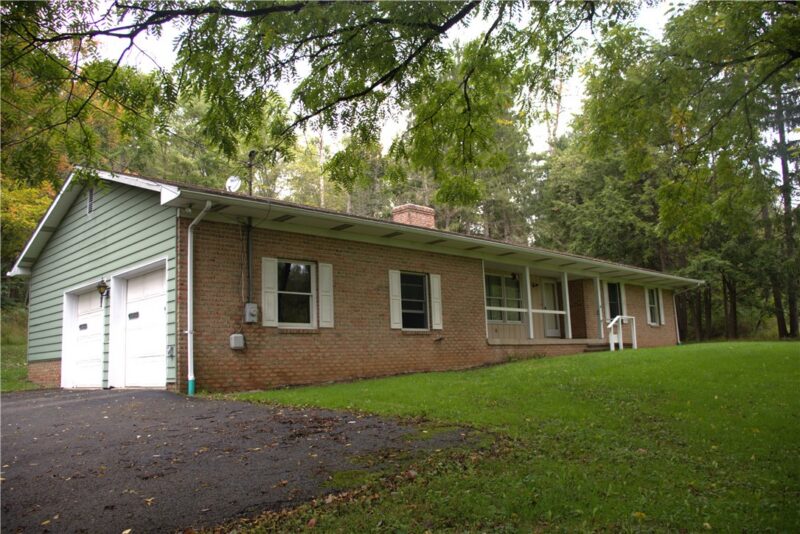 308 Wallace Lane — photo 2