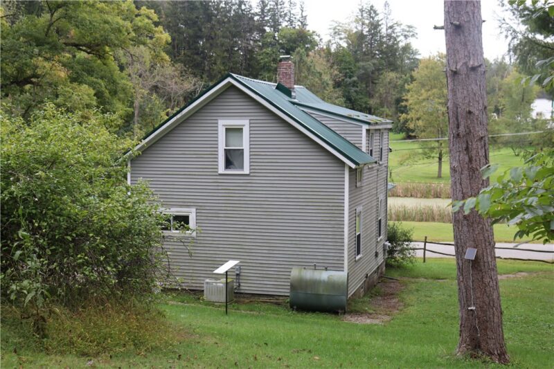 308 Wallace Lane — photo 8