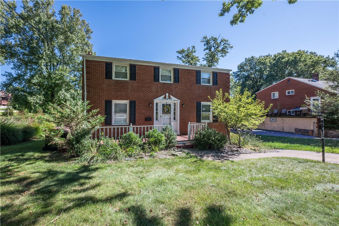345 Pinehaven Drive — photo 1