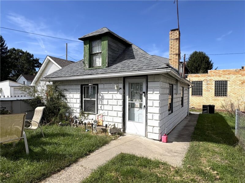 454 Park Street — photo 2