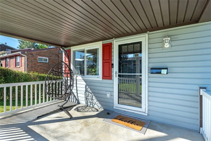 1565 Loretta Dr — photo 2