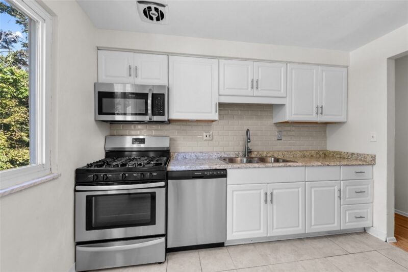 1565 Loretta Dr — photo 6