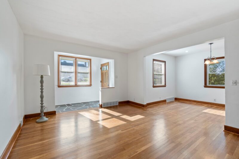 339 Center Road — photo 5