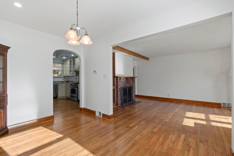 339 Center Road — photo 8