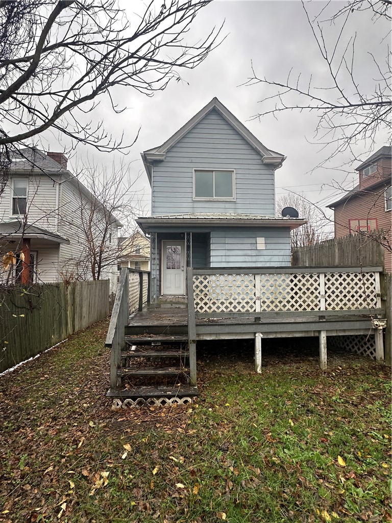 125 Elm Avenue — photo 2