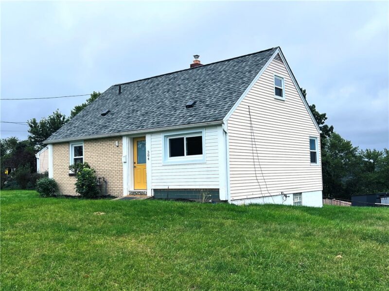 304 Auburn St — photo 2