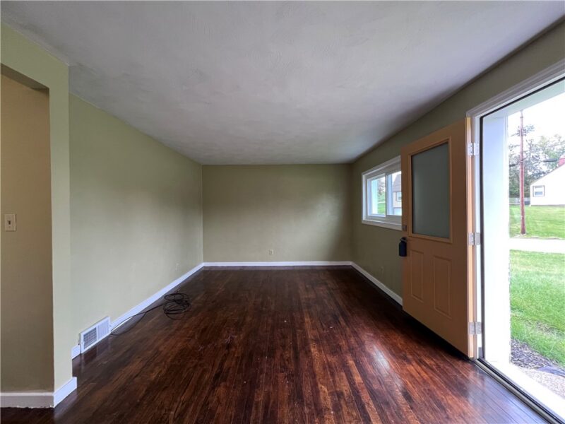 304 Auburn St — photo 3