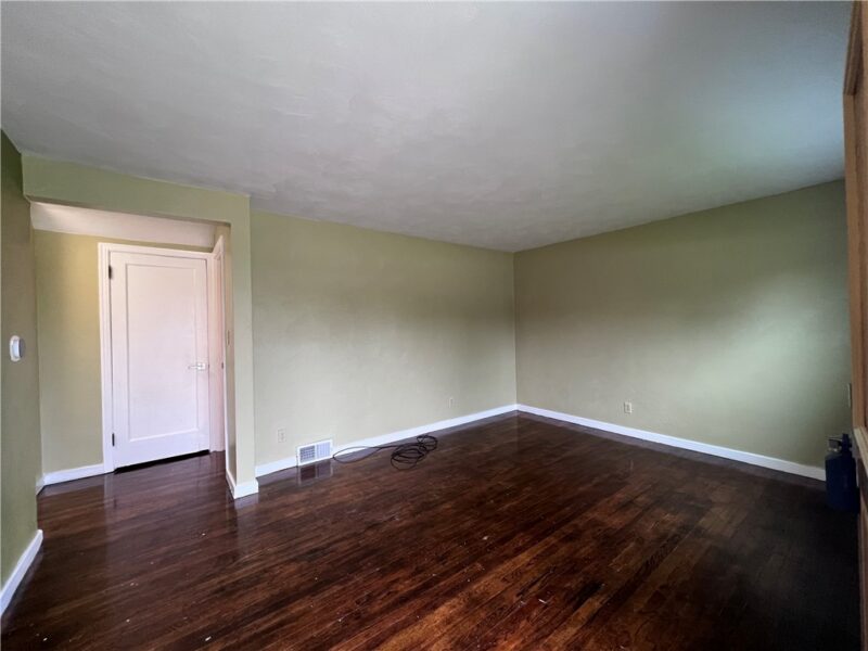 304 Auburn St — photo 8