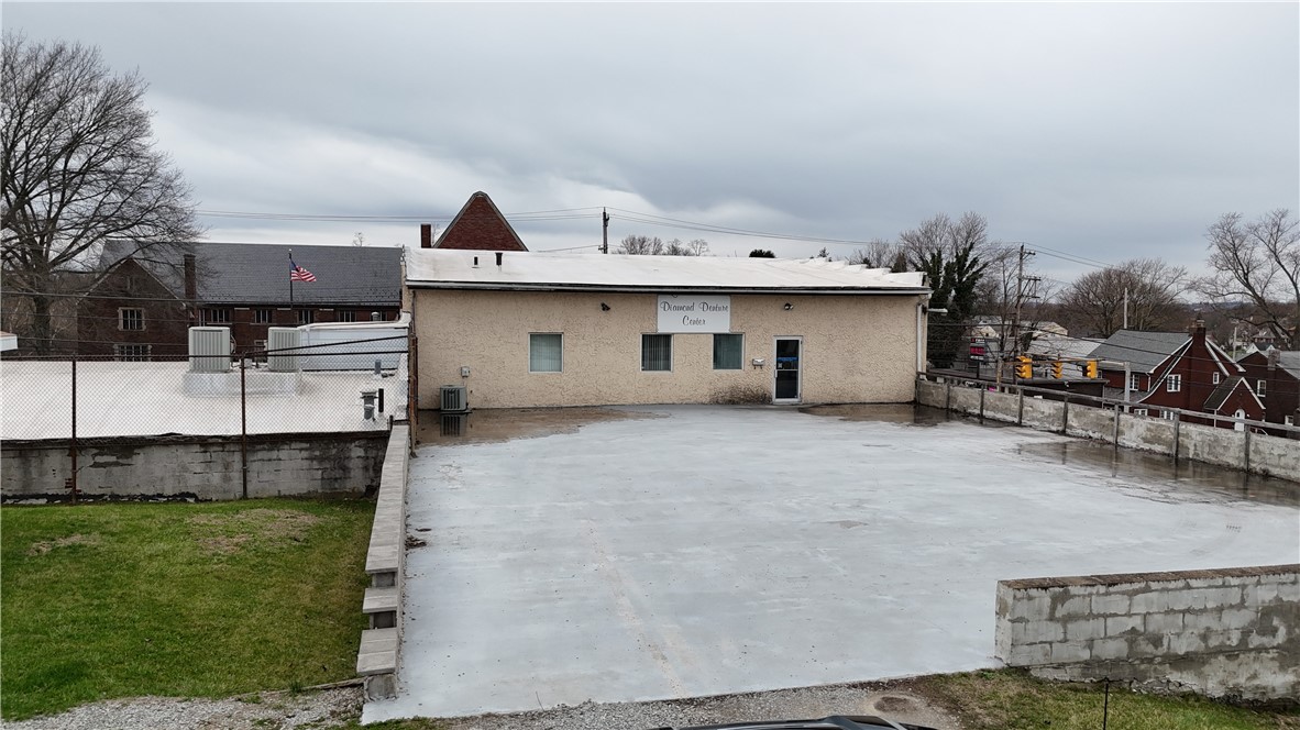 537 Lincoln Hwy — photo 1