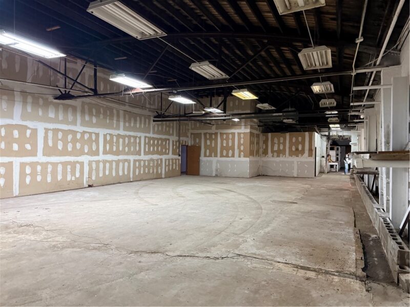 537 Lincoln Hwy — photo 3