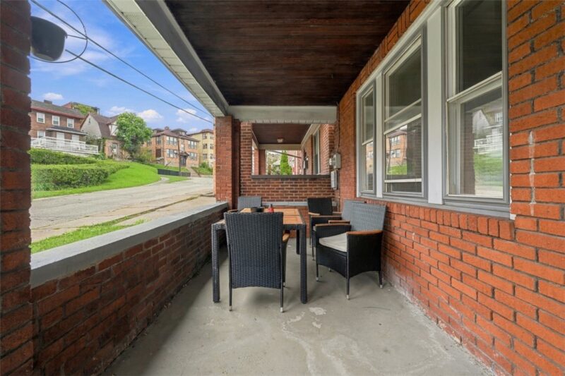 2905 Glendale Ave — photo 5