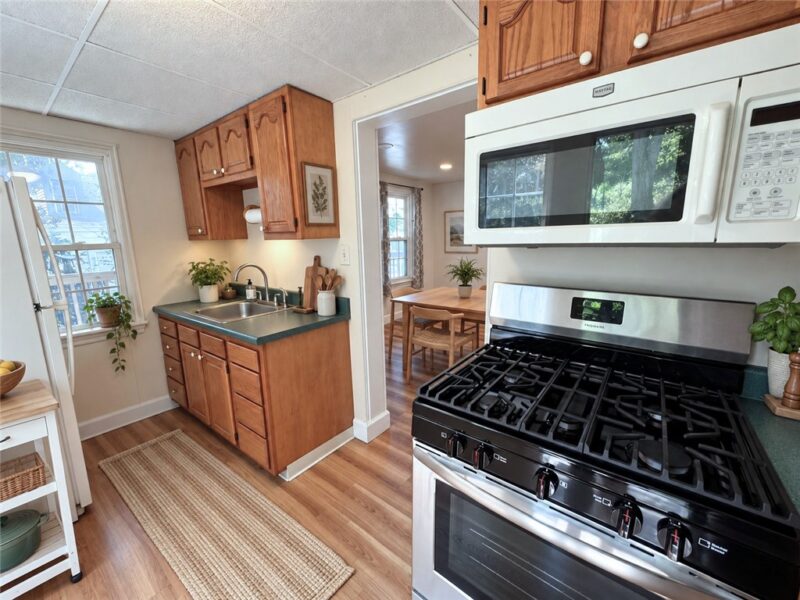 9238 Bissell Way — photo 3