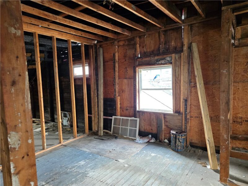 416 Ella St — photo 4