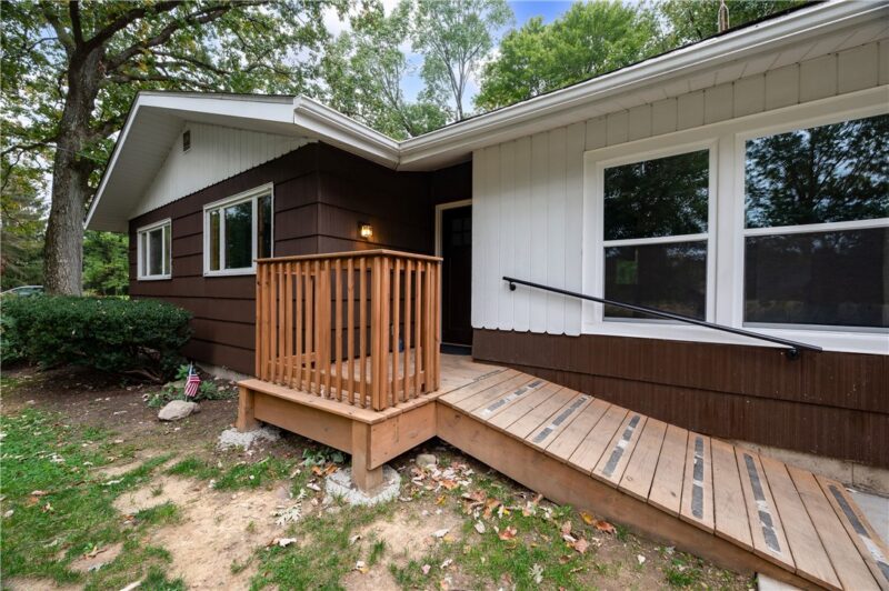 220 Forrester Rd. — photo 3