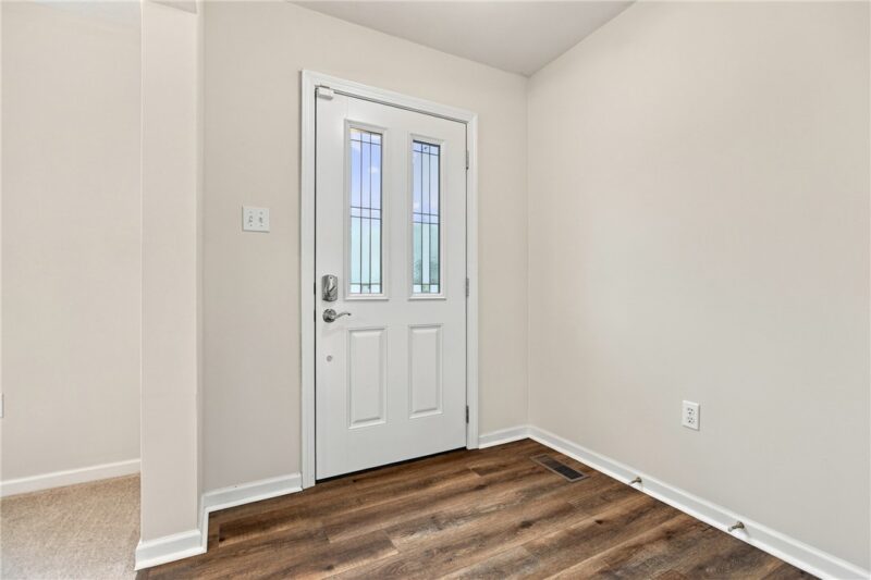4202 Remington Dr — photo 2
