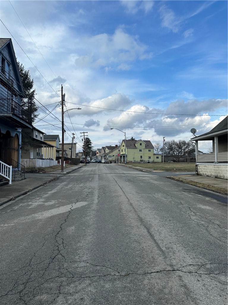 70 Castner Avenue — photo 3
