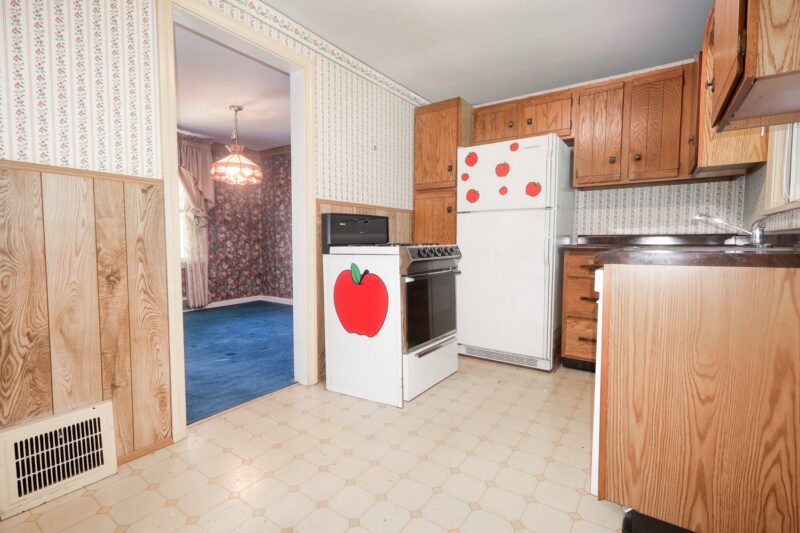 244 James Avenue — photo 7