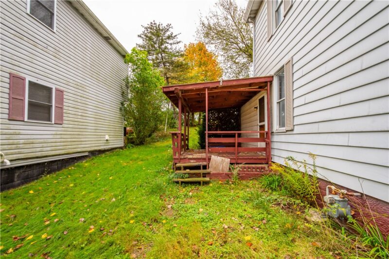 205 McCormick Ave — photo 4