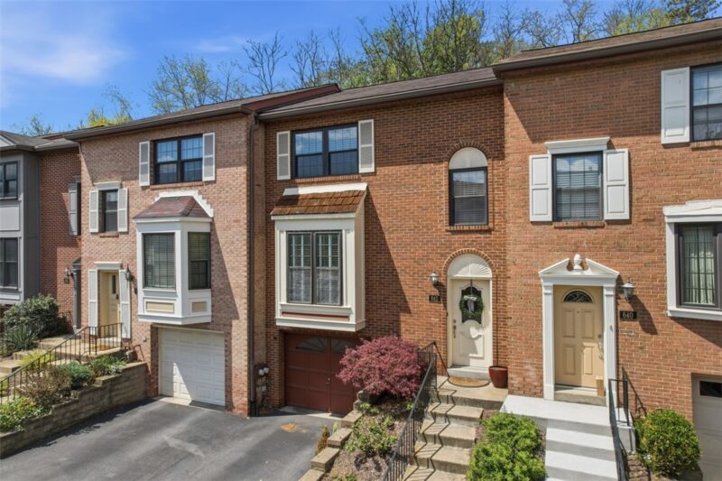 642 Woodcrest Dr — photo 3