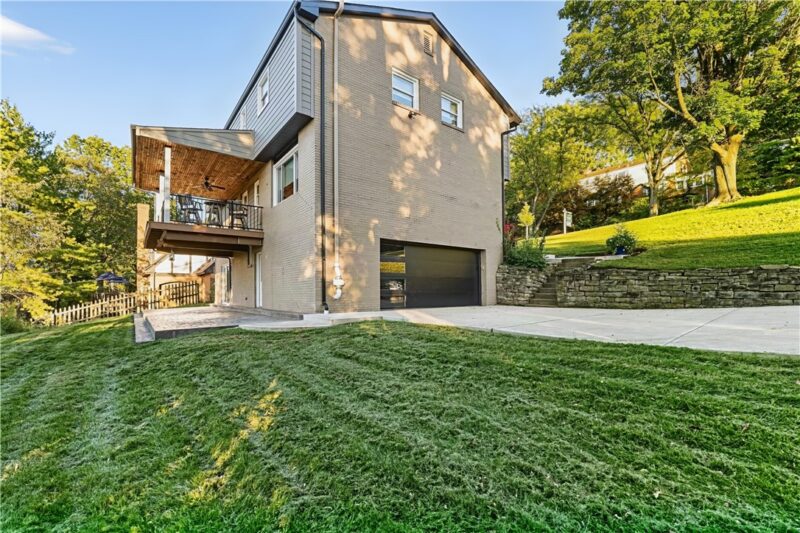 736 Pinetree Rd — photo 3