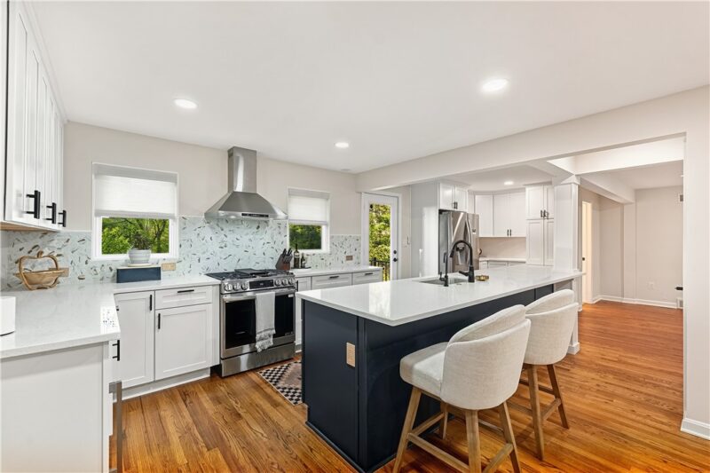736 Pinetree Rd — photo 8