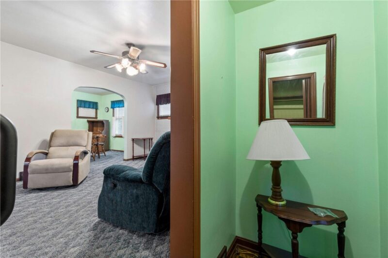 1085 Phillips Street — photo 4