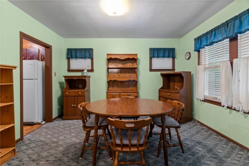 1085 Phillips Street — photo 8