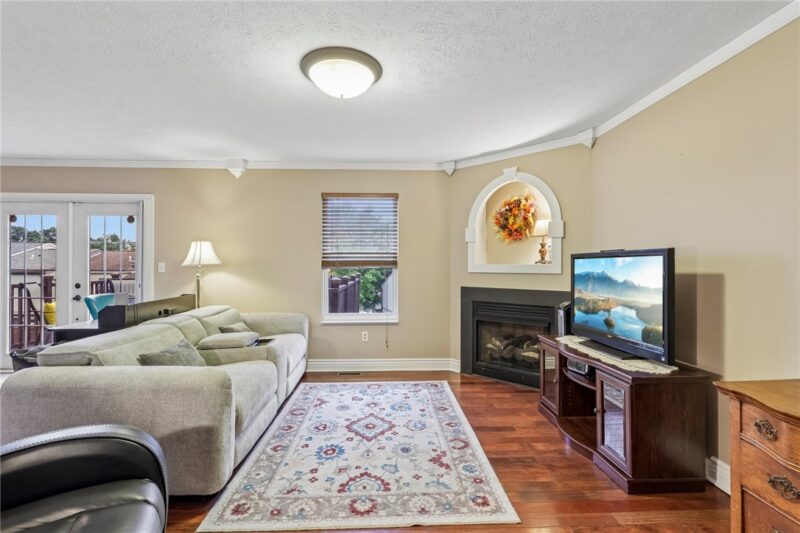 556 Ten Point Ln — photo 3